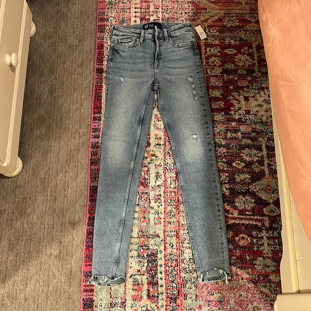 size 4/27 tall GAP new with tags jeans